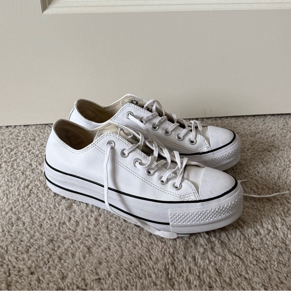 Converse Chuck Taylor All Star Lift Platform Leather Women’s 7.5 - Picture 3 of 4
